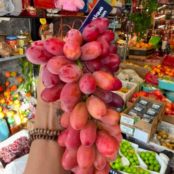 Trái cây tươi mỗi ngày tại nhà Lâm Phương